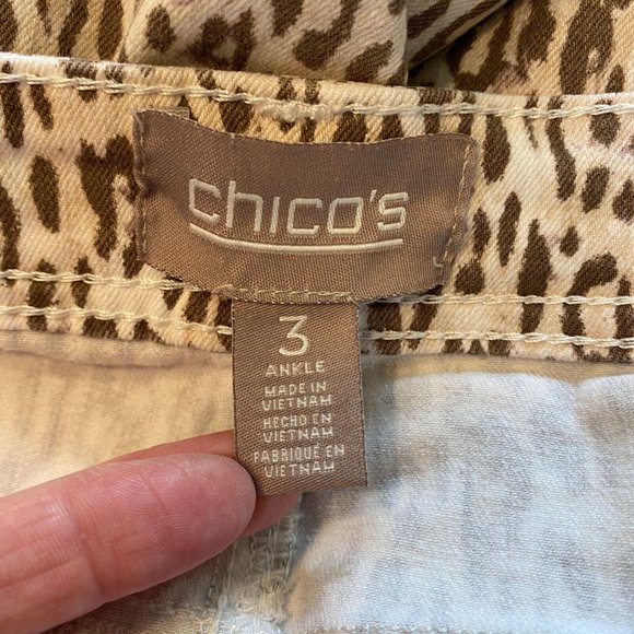 Chicos Jeans 3 Leopard Print Brown White Tapered Ankle Stretch Denim XL 16‎ - Picture 8 of 11